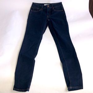Women’s Jessica Simpson jeans size 25 (XS)